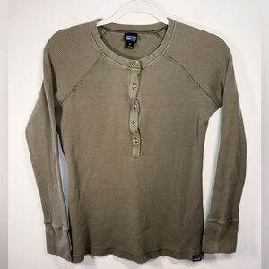 Patagonia Women Green Organic Waffle Knit Thermal Henley Long SleeveTop Size XS